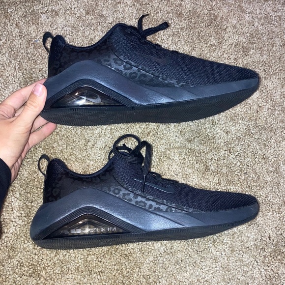 NWOT Nike Black Air Zoom Sneakers - Picture 8 of 10